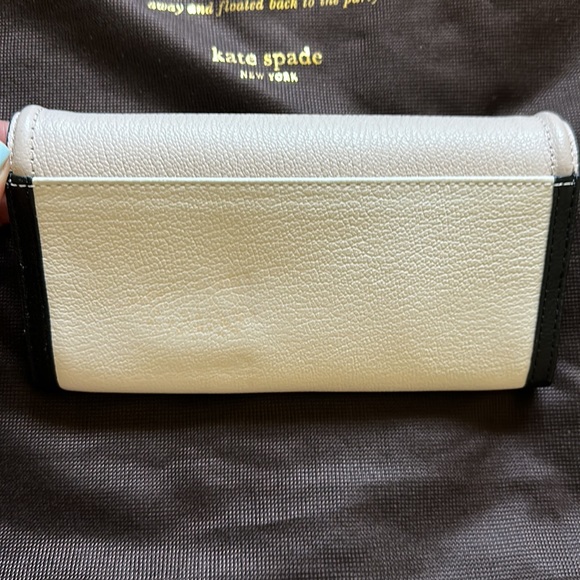 Kate Spade Handbag & Wallet - Picture 3 of 8